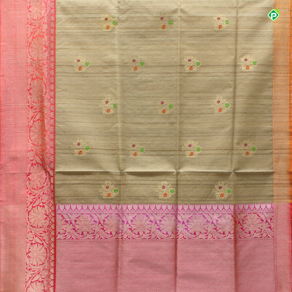 Beige With Peach Orange Colour Big Flower Motifs Banaras Silks Saree