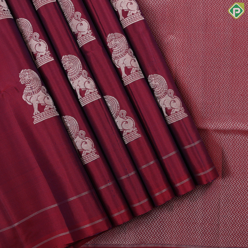 Rani pink silver gold zari yaazhi butta design self silver gold zari double line border soft silk saree