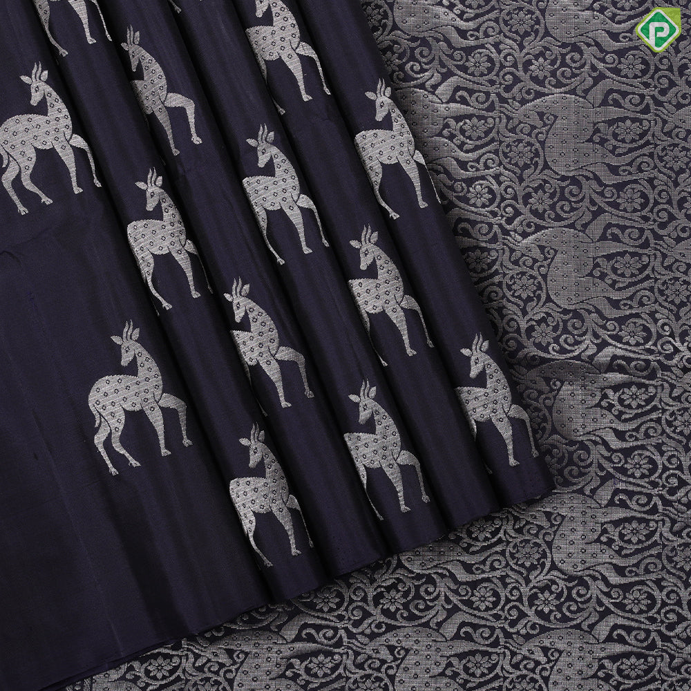 Orangish pink silver gold zari deer butta body design self zari kattam border Soft silk Saree