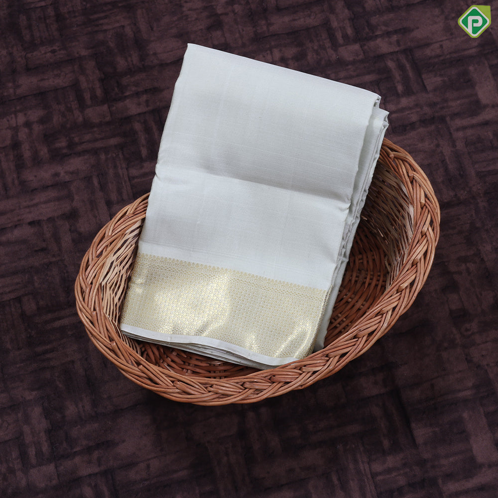 Eliche Green gold zari 150 kuligai mayilkan border 8*4 Dhoti Vesti Set