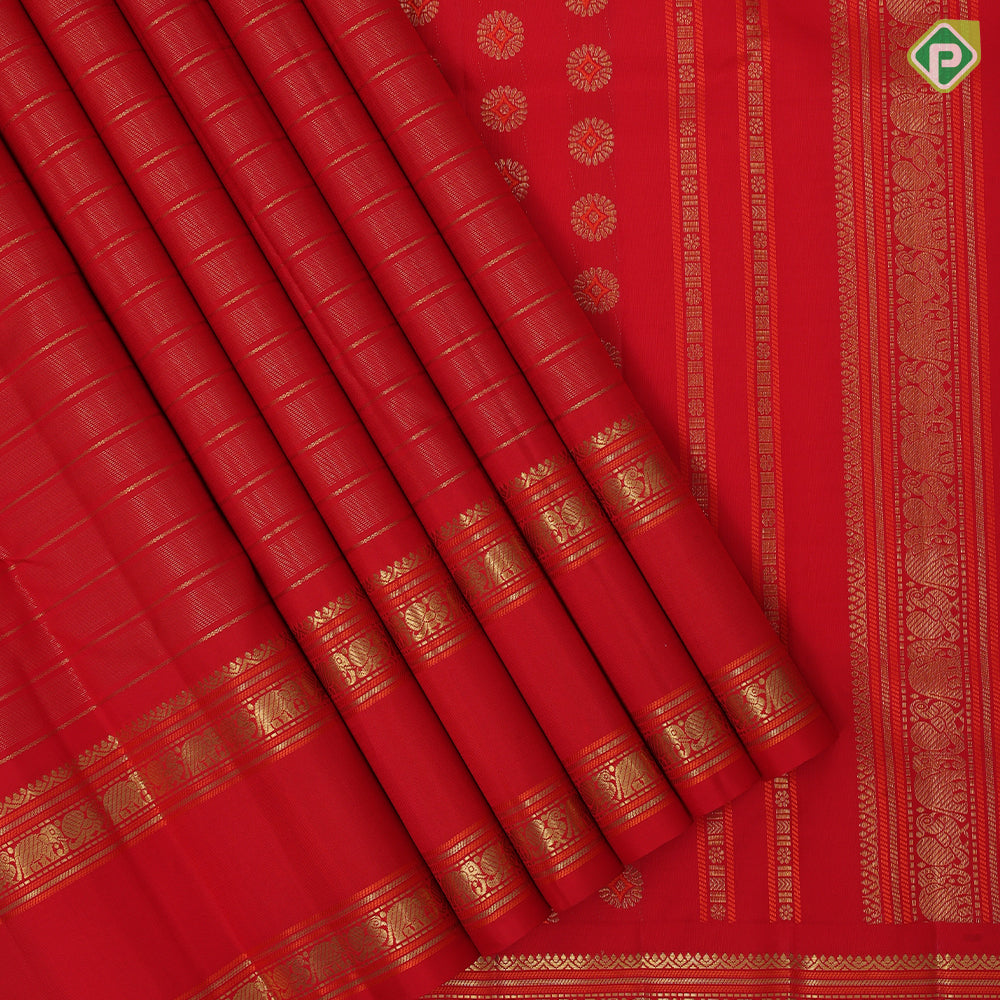Chilly red gold zari velthaari vairaoosi lines design self gold zari orange padded butta retta pattai vintage silk saree