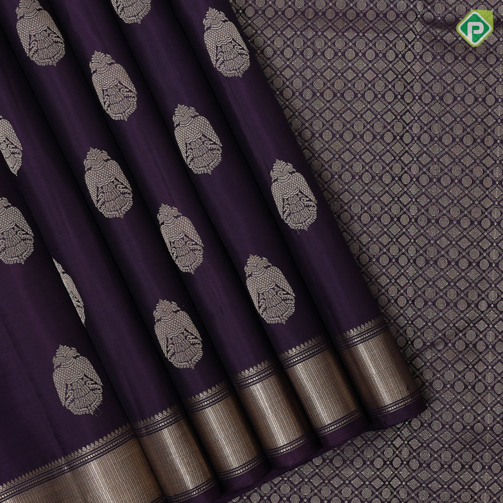 Grape purple silver gold zari kandapiranda butta self silver gold zari bavanji border traditional silk saree