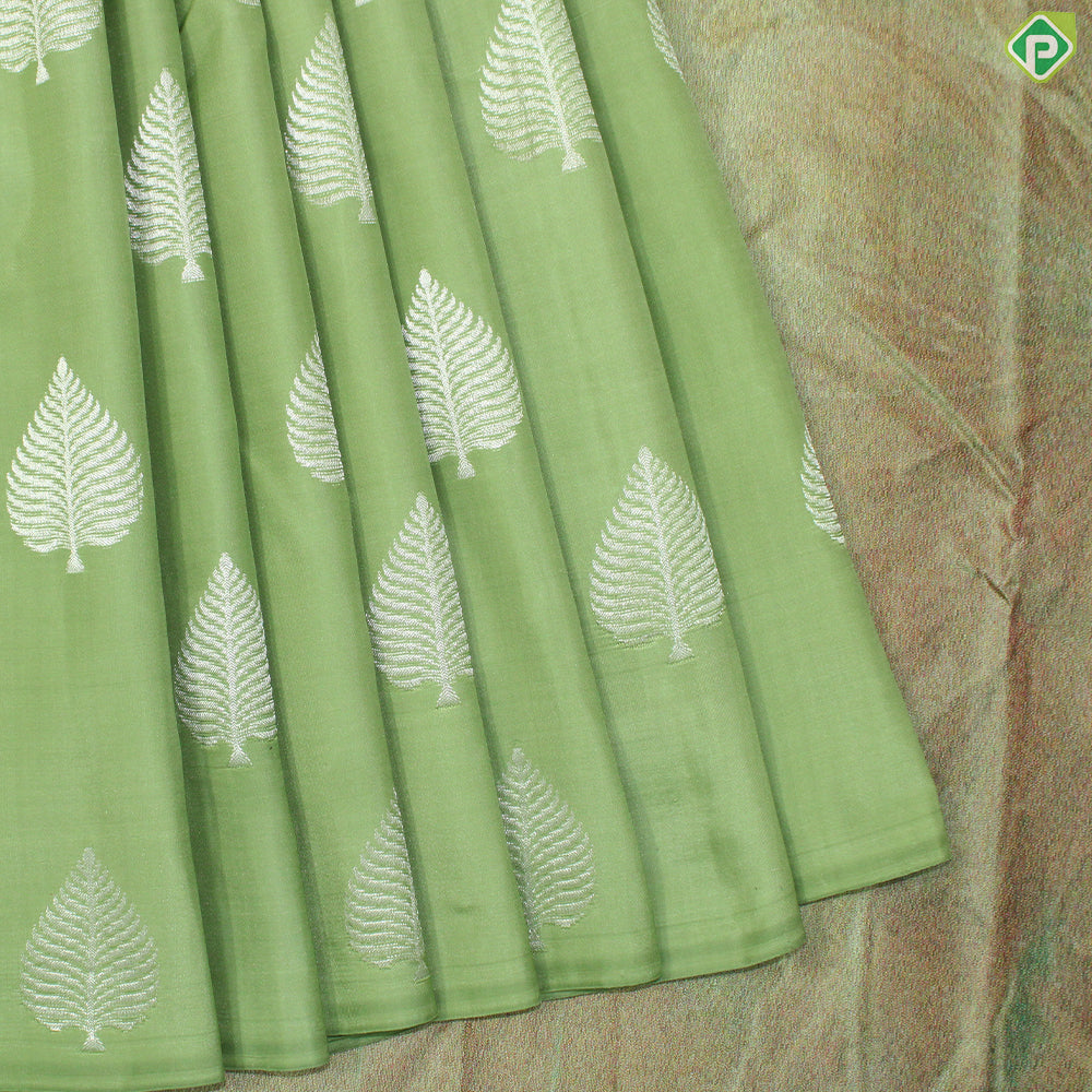 Ravi Varma and Daisy Flower Pallu Concept Signature Edition Silk Saree