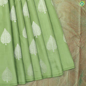Ravi Varma and Daisy Flower Pallu Concept Signature Edition Silk Saree