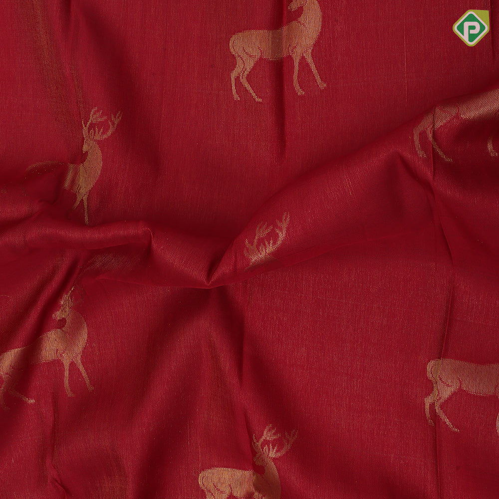 Maroon red gold zari wild deer butta design borderless pallu wild effect weaved design signature silk saree