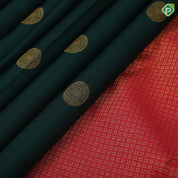 Dark green gold zari chakkaram butta design rani red gold zari annam butta line border traditional retro silk saree