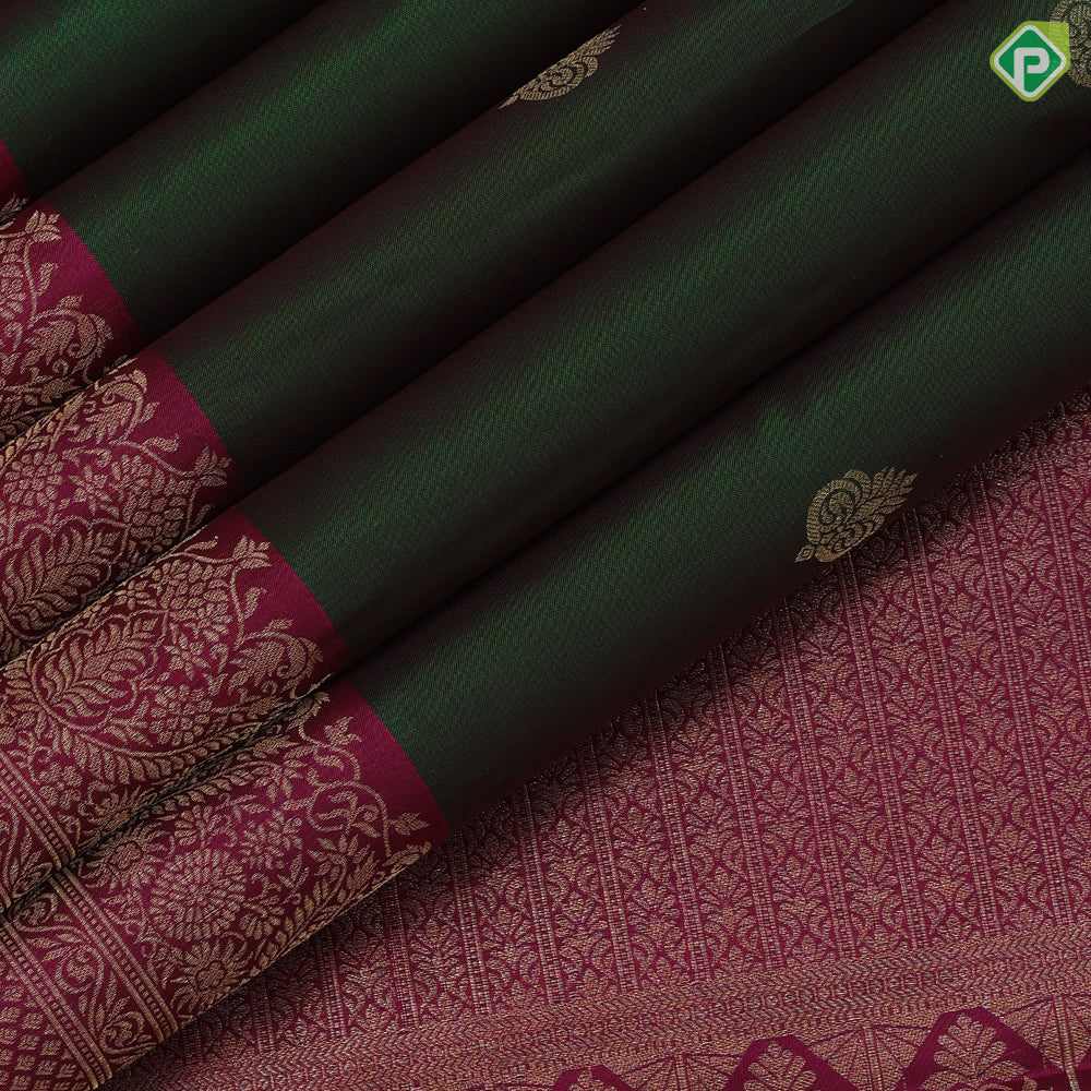 Emarald green gold zari leaf butta motif purple gold zari peacock banaras style design border gift silk saree