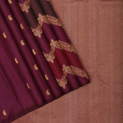 Pink base gold zari grand necklace design without border grand bridal silk saree