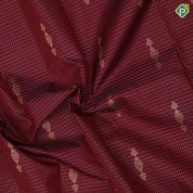 Marron Gold Zari Vairaoosi Checks Jumki Design Self Colour Mayilkan Ruthracham Border Design Traditional Silk Saree