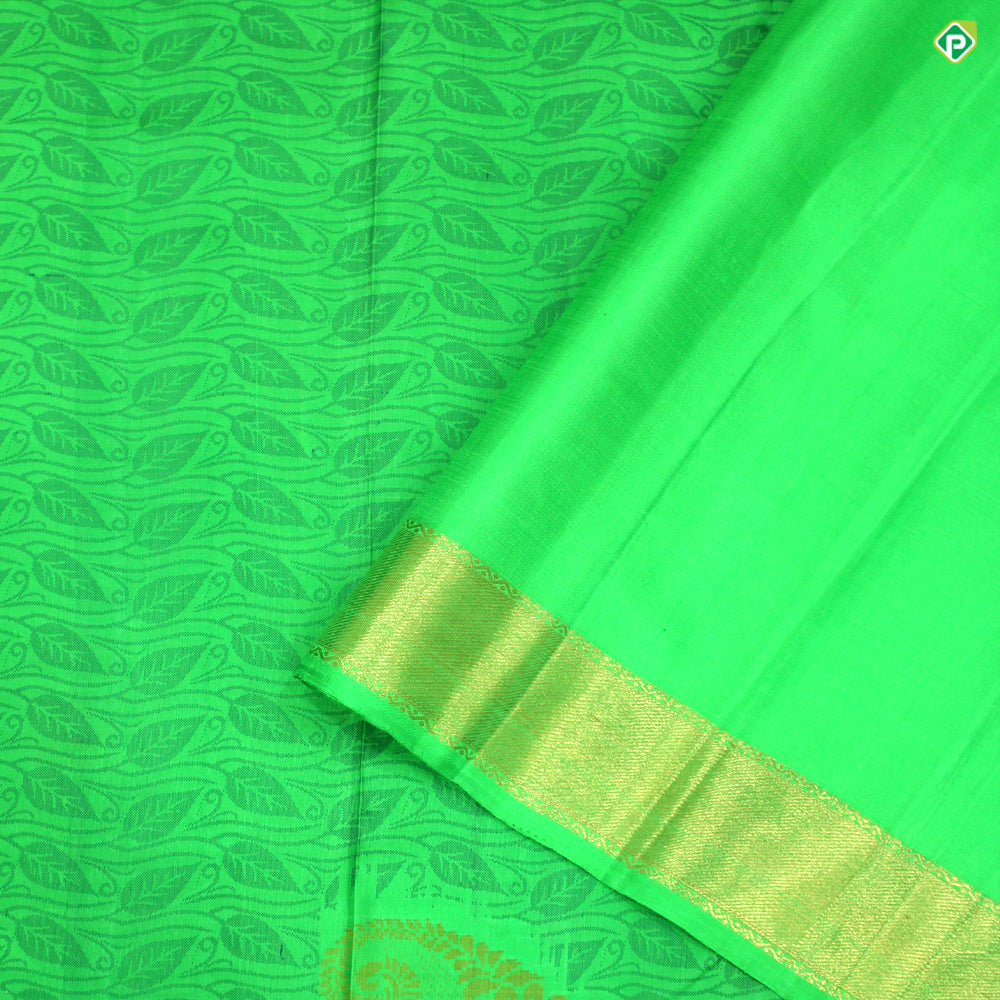 Kelly Green Colour Small Flower Thread Work Motifs Trendy Silks Saree