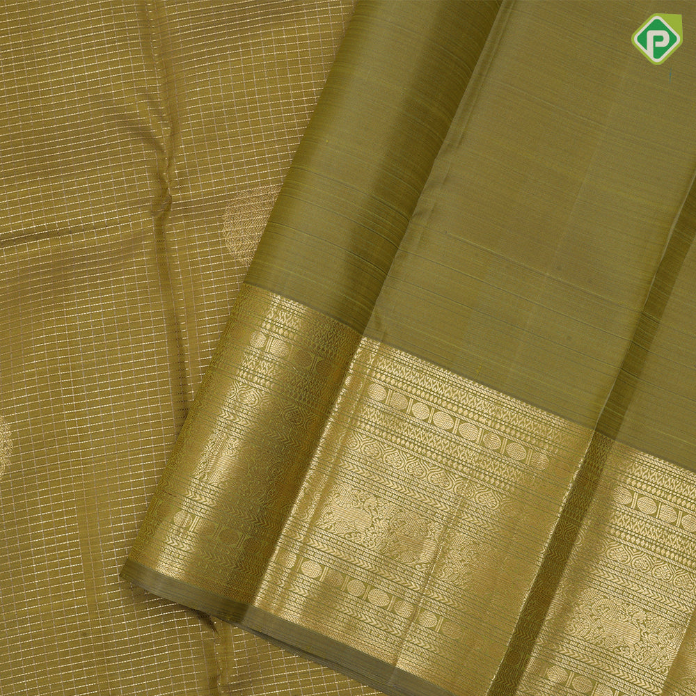 Manthulir green gold zari vairaoosi checks self gold zari multi design lines border traditional silk saree