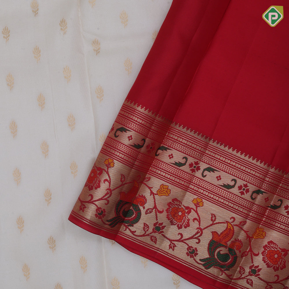 Cream White Gold Zari Flower Motif Red Colour Paithani Border Design Traditional Silk Saree