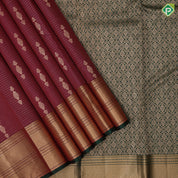 Marron Gold Zari Vairaoosi Checks Jumki Design Self Colour Mayilkan Ruthracham Border Design Traditional Silk Saree
