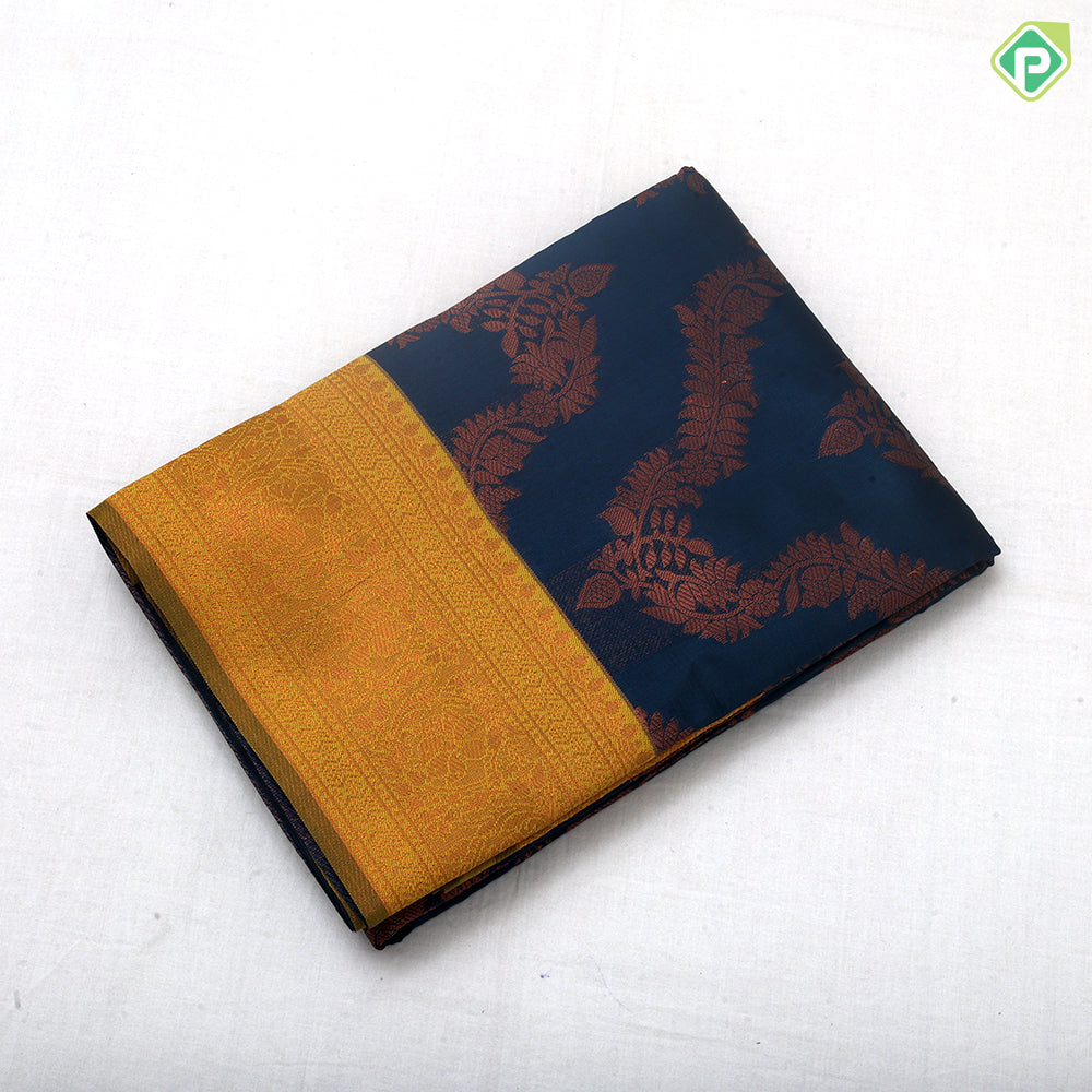 dark color base grand zari necklace design rangoli border trending fancy saree