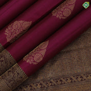 Mehndi green gold zari flower in leaf design brown gold zari peacock banaras style border gift silk saree