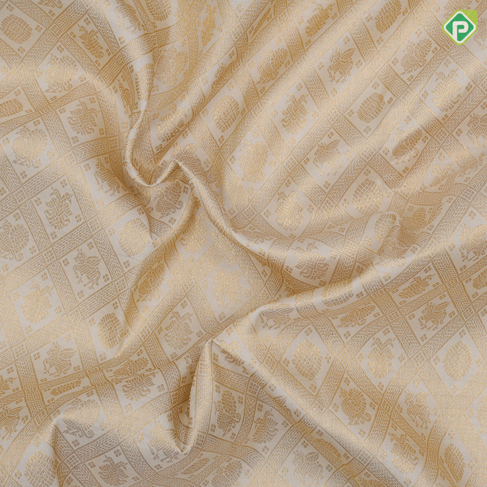 Cream White Gold Zari Peacock Charam Gandaberunda Design Chilly Red Ruthracham Leaf Border Design Wedding Silk Saree