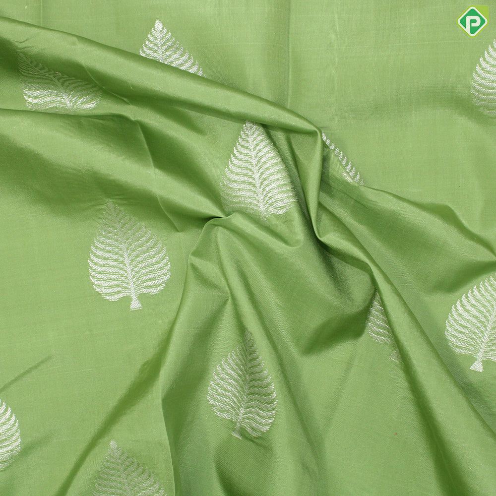 Ravi Varma and Daisy Flower Pallu Concept Signature Edition Silk Saree