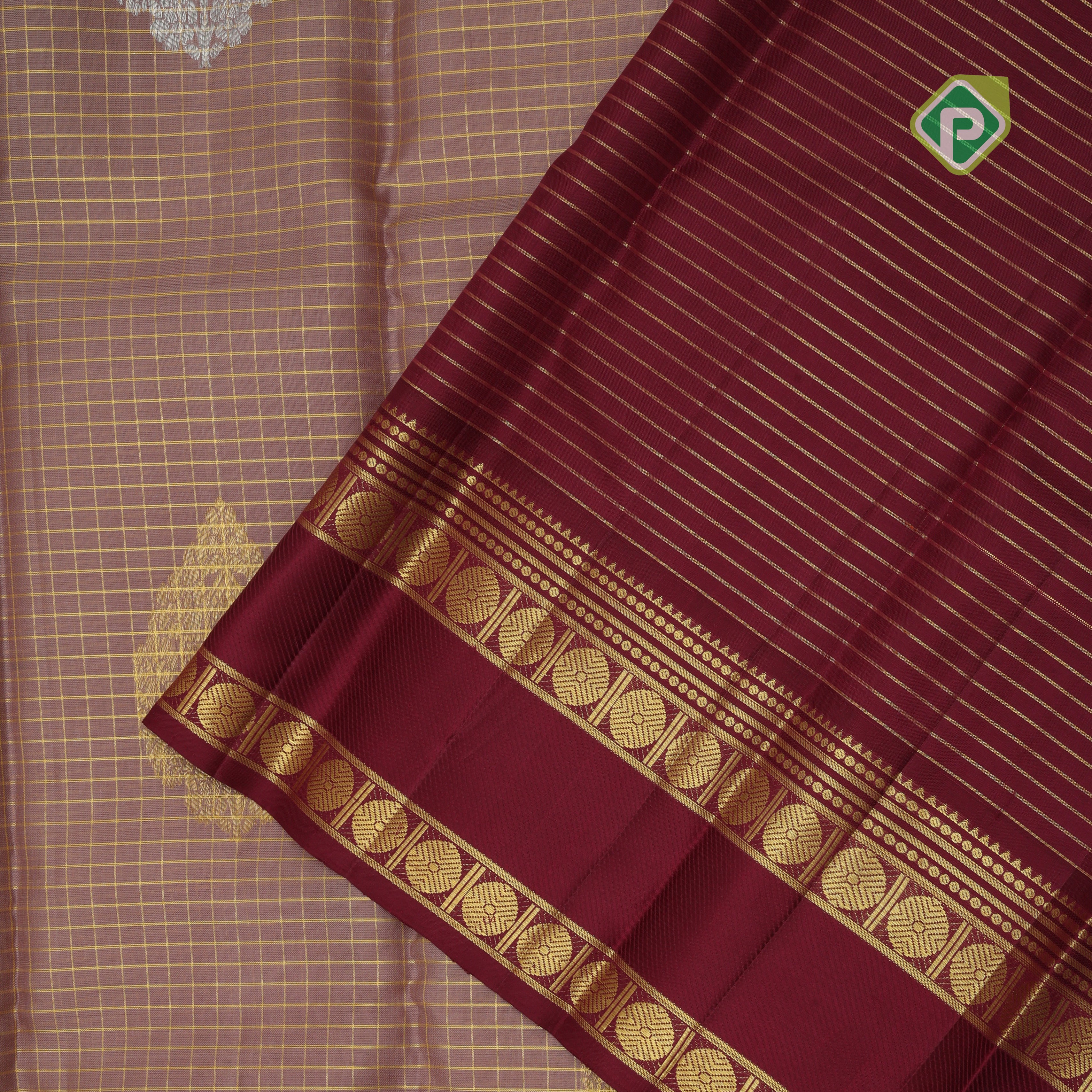 Dark onion gold zari checked mid big thilagam butta maroon gold zari rettapet border retro traditional silk saree