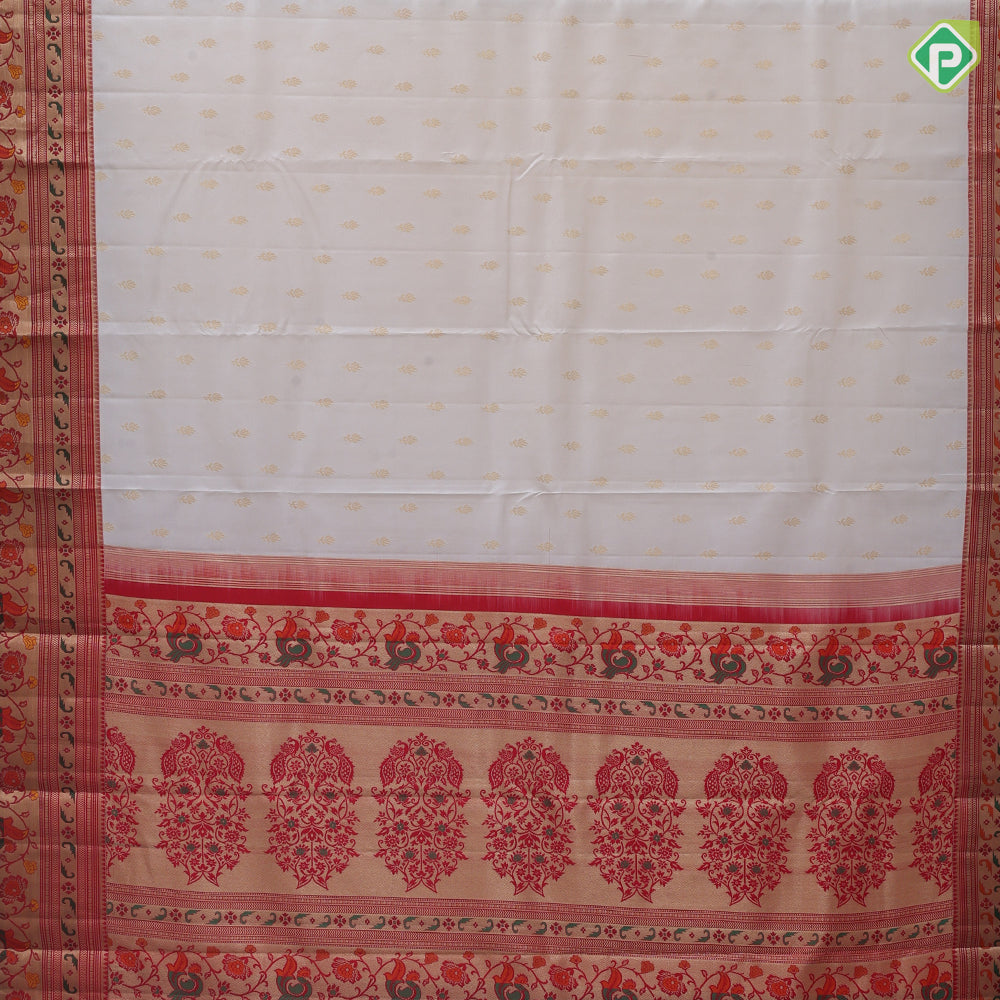 Cream White Gold Zari Flower Motif Red Colour Paithani Border Design Traditional Silk Saree