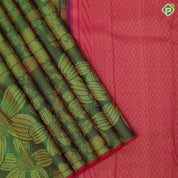 Emarald green gold zari botanical flowers tissue weaving design borderless art effect tissue silk saree