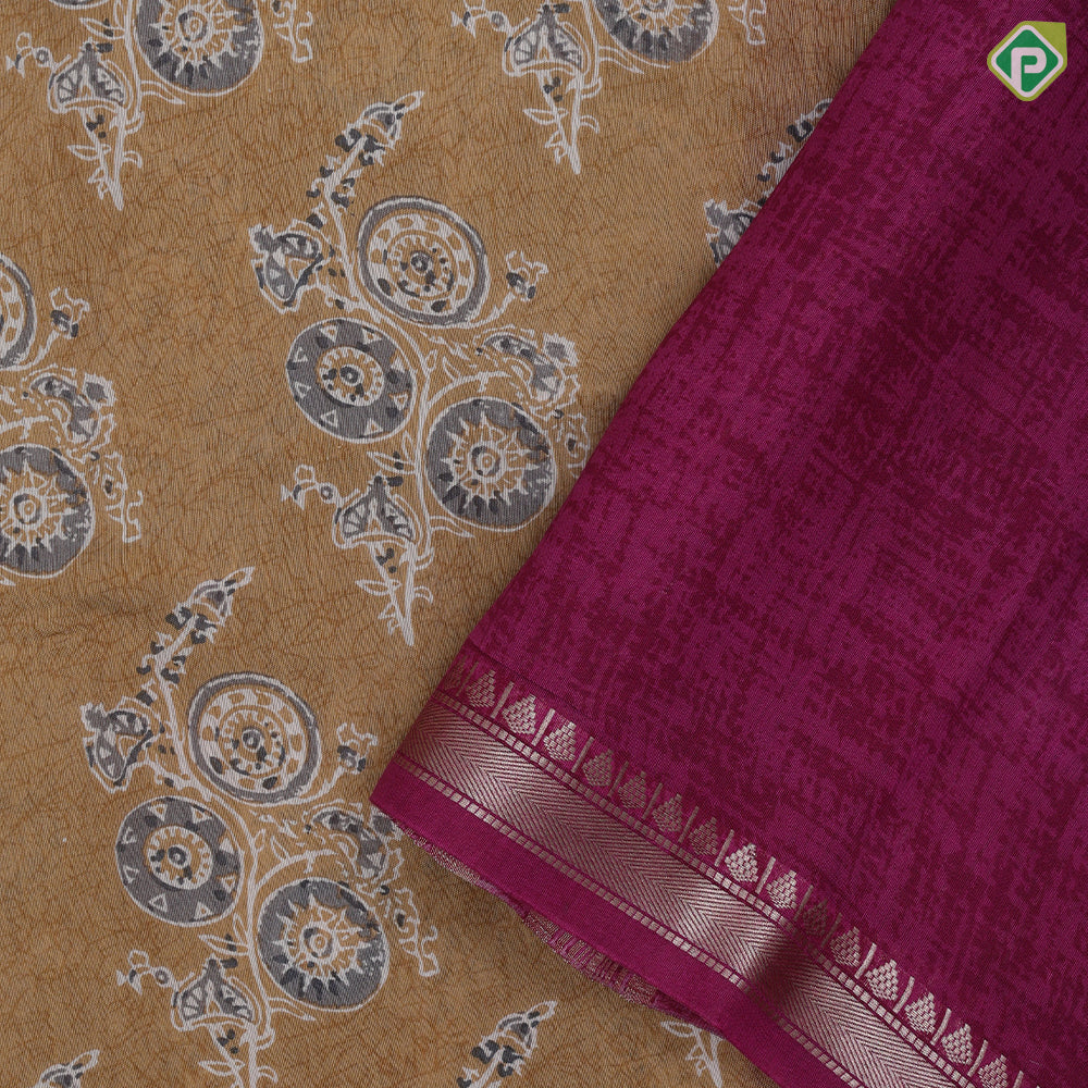 Cider Based Trendy Design Contrast Border Fancy Cotton Saree
