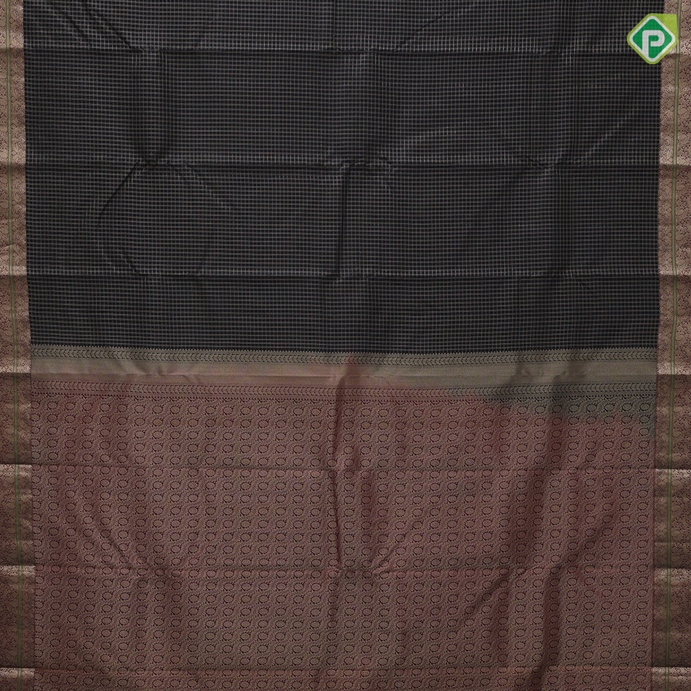 Black Colour Gold Zari Small Checked Design Chilly Red Vanasingaram Border Design Luxury Black Silk Saree