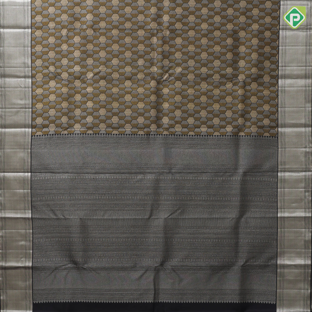 Luxury black silver gold zari art arithmetic sequence design self silver gold diamond design border Silk saree