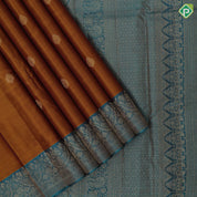 Emarald green gold zari fancy butta motifs contrast red gold zari banaras style border gift silk saree
