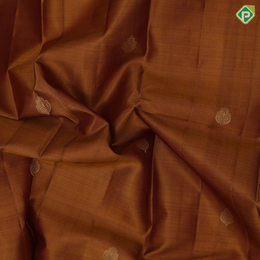 Emarald green gold zari fancy butta motifs contrast red gold zari banaras style border gift silk saree
