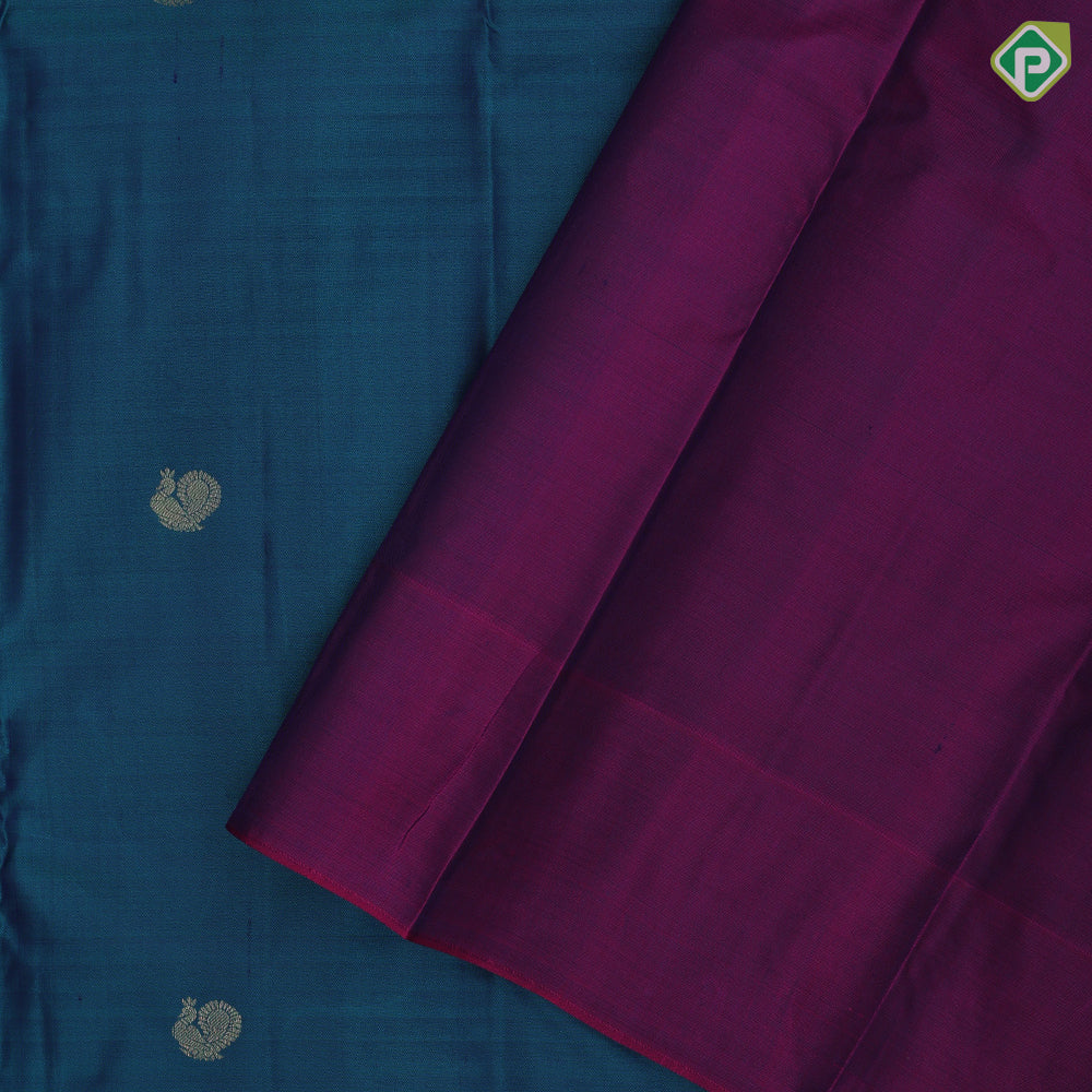 Emarald green gold zari fancy butta motifs contrast red gold zari banaras style border gift silk saree