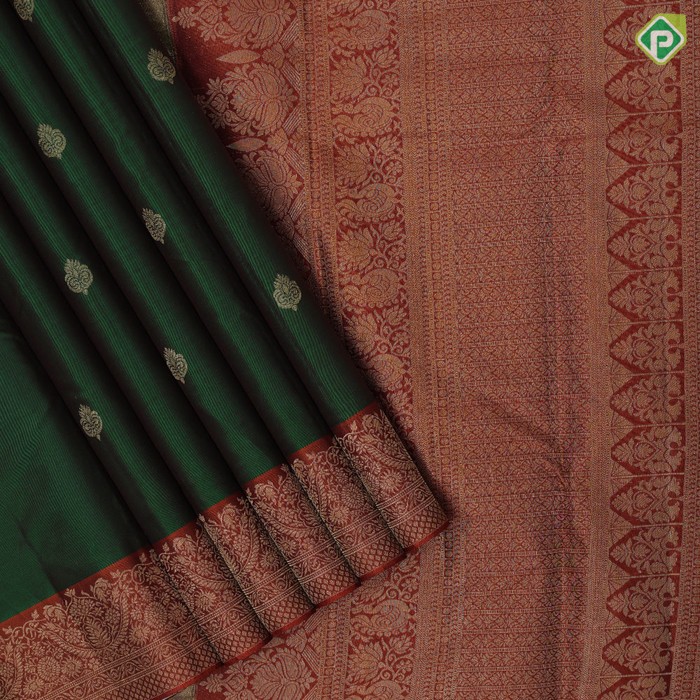 Emarald green gold zari fancy butta motifs contrast red gold zari banaras style border gift silk saree