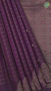 Magenta Color Gold Zari Vaira Oosi Line And Small Motif Border Peacock Tree Butta Traditional Silk Saree