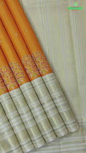 Honey orange thilagam butta meena work padded cream white border retro traditional silk saree