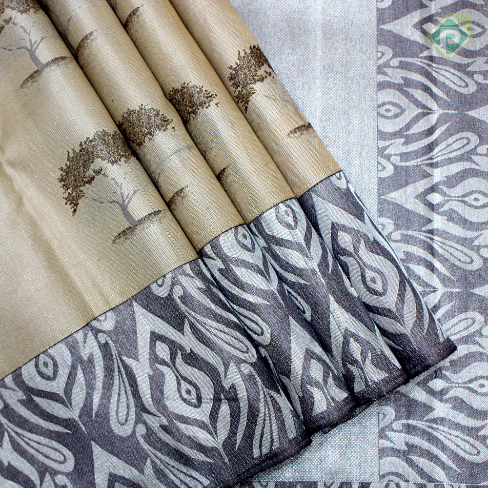 Banarasi Kora Silk Saree in Green with Silver Tone Chunri Butis | SILK MARK  CERTIFIED | Kora silk sarees, Saree designs party wear, Silver tone